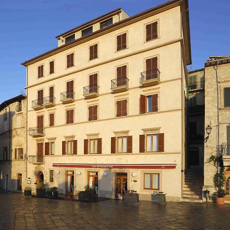 Zunica Ospitalita Dal 1880 Hotel Civitella Del Tronto Ngoại thất bức ảnh