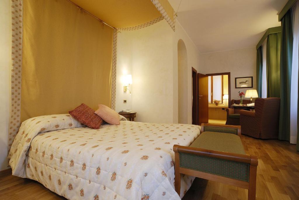 Zunica Ospitalita Dal 1880 Hotel Civitella Del Tronto Phòng bức ảnh