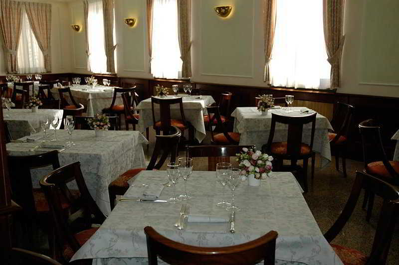 Zunica Ospitalita Dal 1880 Hotel Civitella Del Tronto Ngoại thất bức ảnh