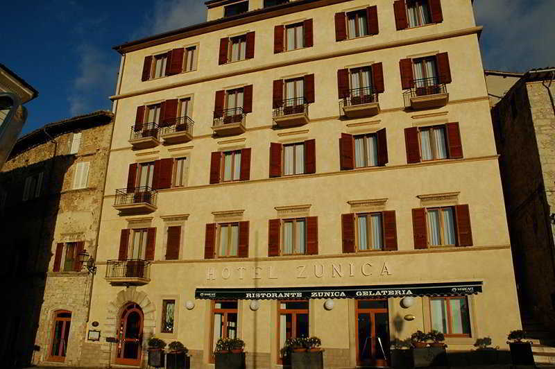 Zunica Ospitalita Dal 1880 Hotel Civitella Del Tronto Ngoại thất bức ảnh